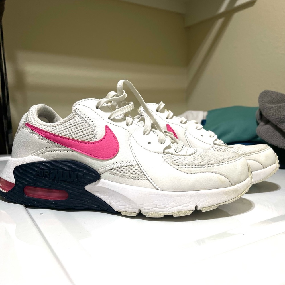 Nike Air Max Size 8.5 woman sneakers